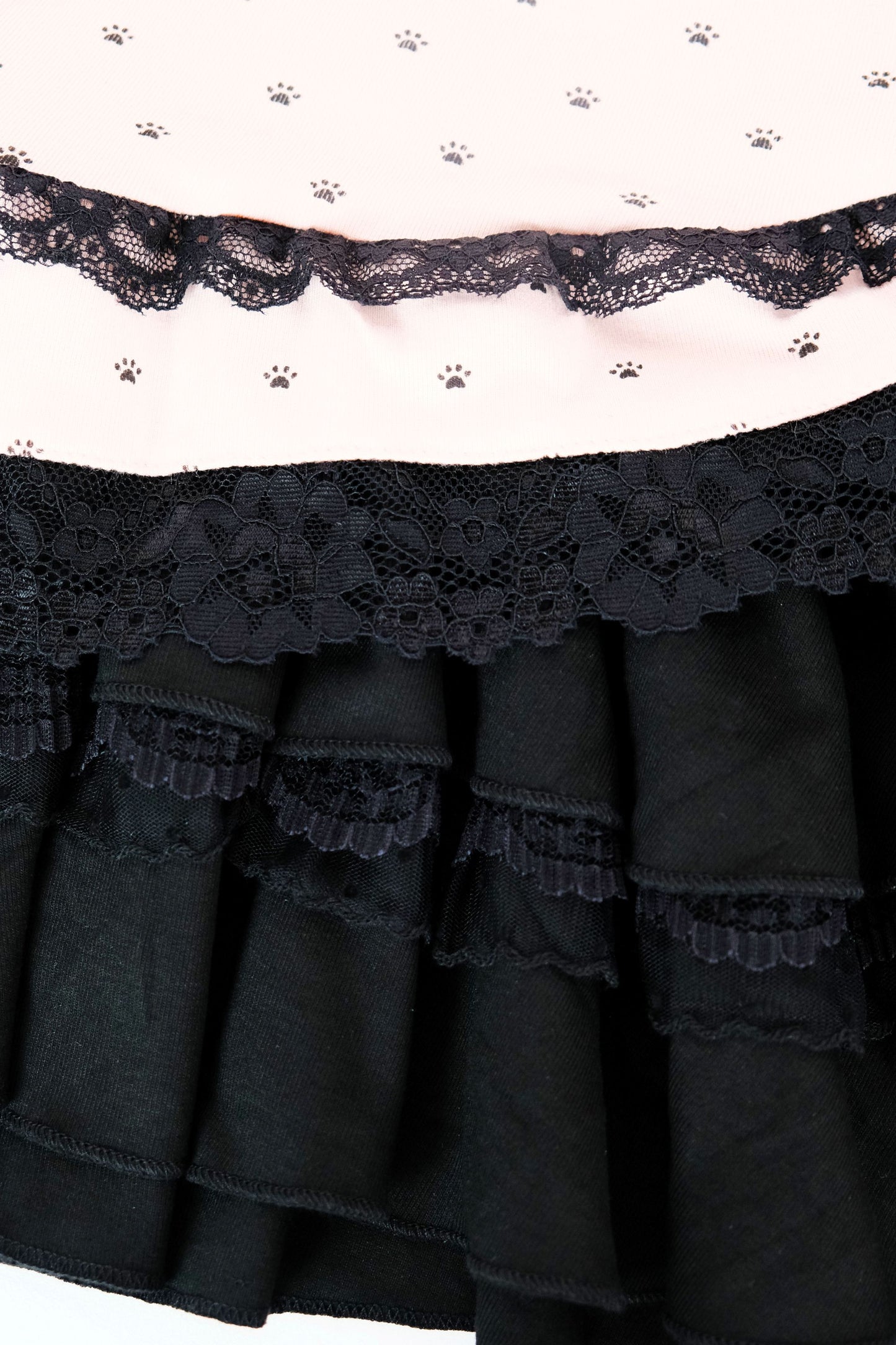 Polka dot top & lace puff skirt outfit