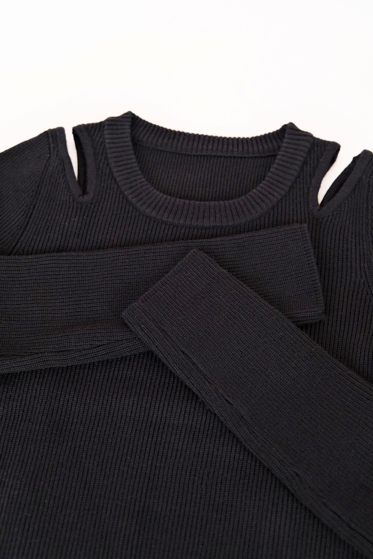 Elegant backless black knitted top