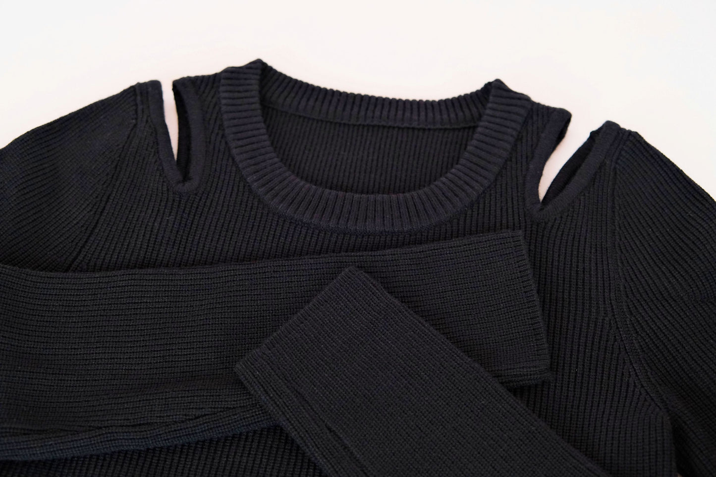 Elegant backless black knitted top