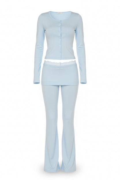 Cozy long sleeves & foldover pant outfit