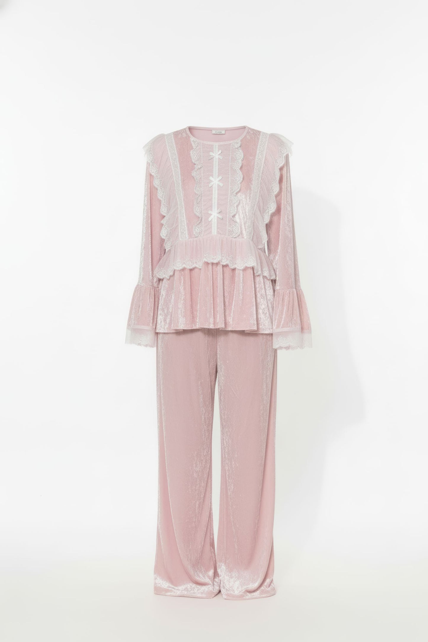 Bow-Detailed Lace Thermal